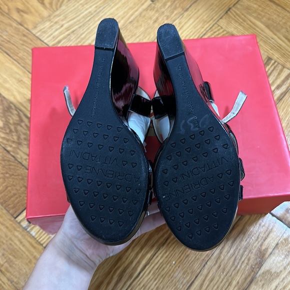 Adrienne Vittadini Black Wedges size 5.5 - Picture 5 of 5